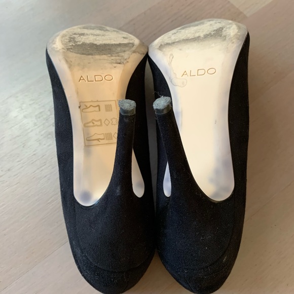 Aldo Pointed Toe Heels - Picture 6 of 7